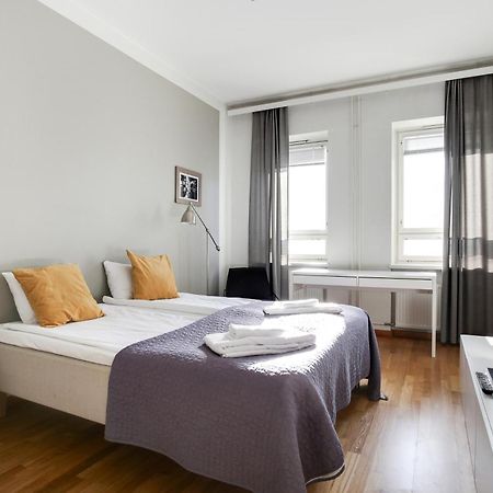 Kotimaailma Apartments Kamppi - 2Br In The City Center With Code Lock Helsinki Exterior foto