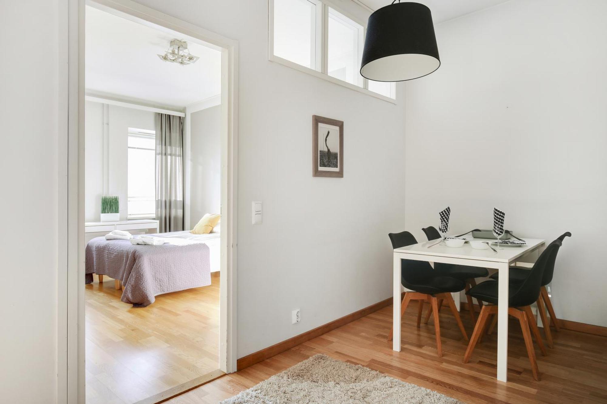 Kotimaailma Apartments Kamppi - 2Br In The City Center With Code Lock Helsinki Exterior foto