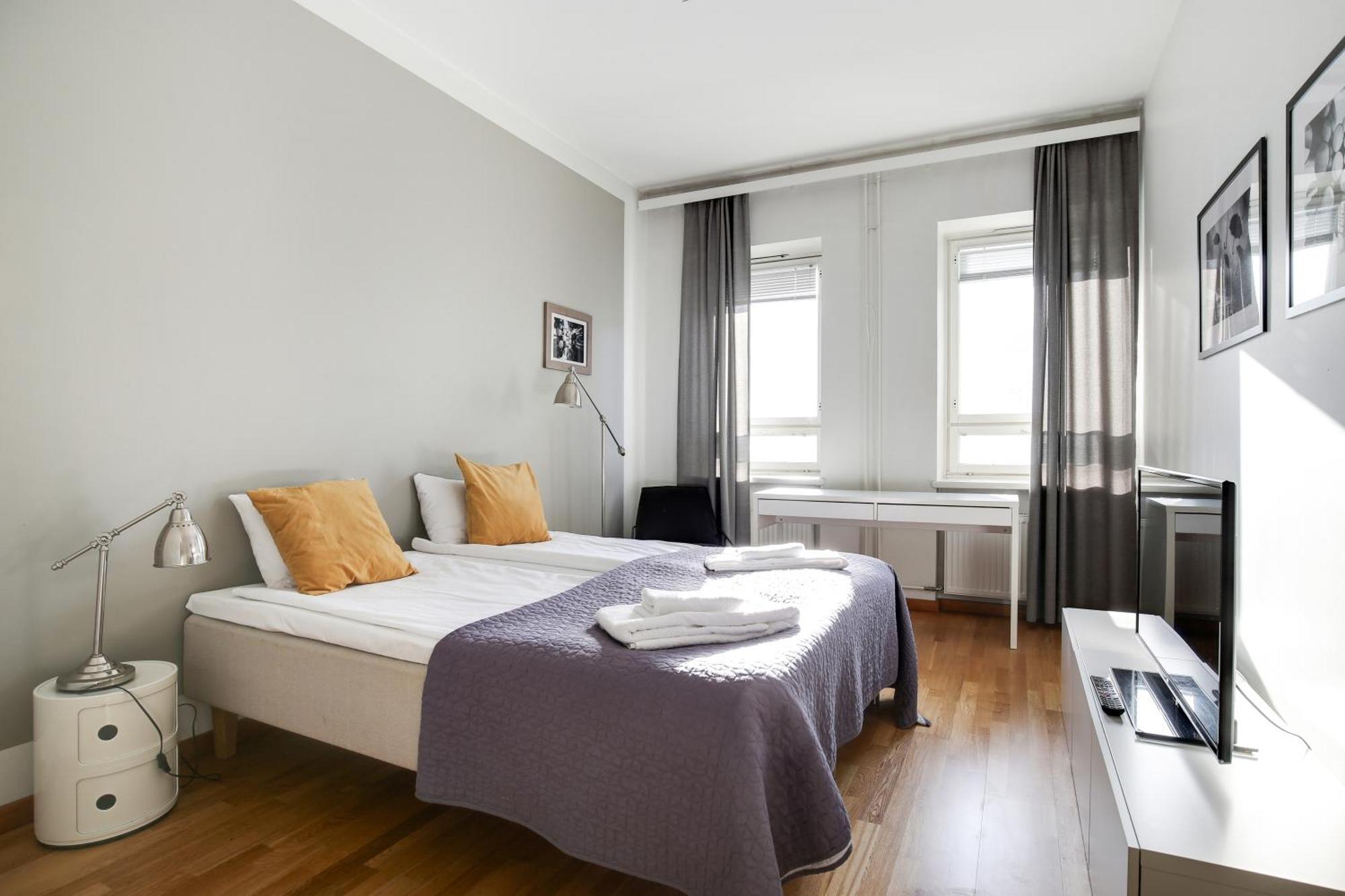 Kotimaailma Apartments Kamppi - 2Br In The City Center With Code Lock Helsinki Exterior foto